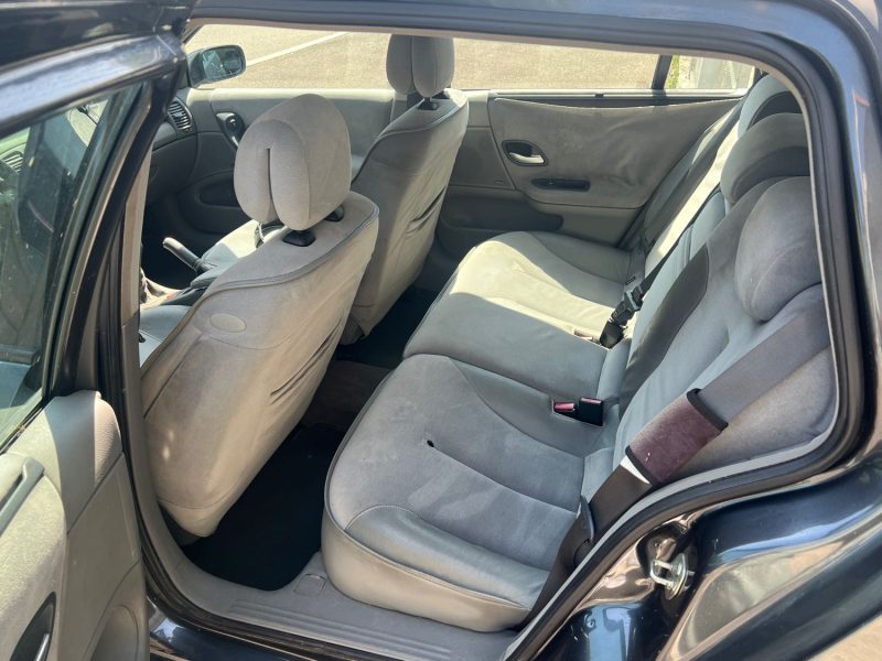 RENAULT LAGUNA 1.9DCI 120CH