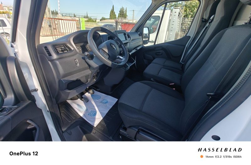 RENAULT MASTER 3 F3300 L2H2 DCI 135 GENERIQUE 2022