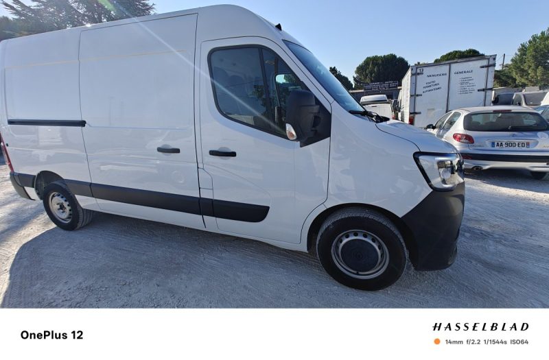 RENAULT MASTER 3 F3300 L2H2 DCI 135 GENERIQUE 2022
