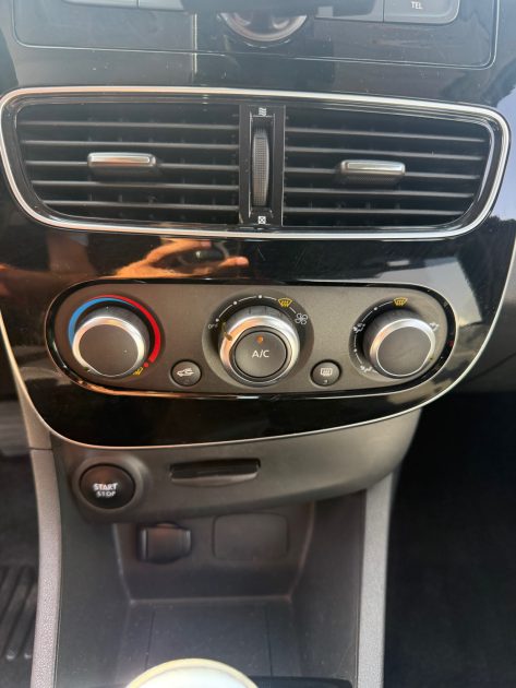 RENAULT CLIO IV TCE 75 faible kilomètre