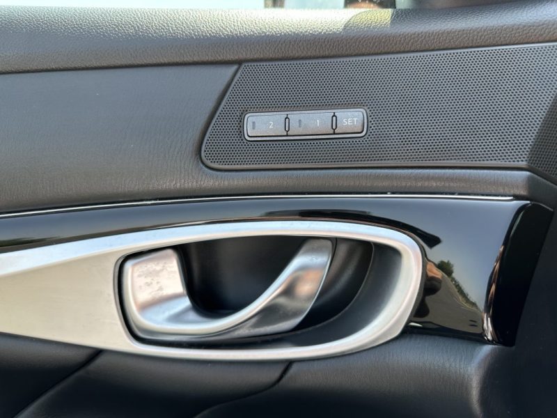 INFINITI M30D S PREMIUM 2010 3.0 238CV REVISEE & GARANTIE