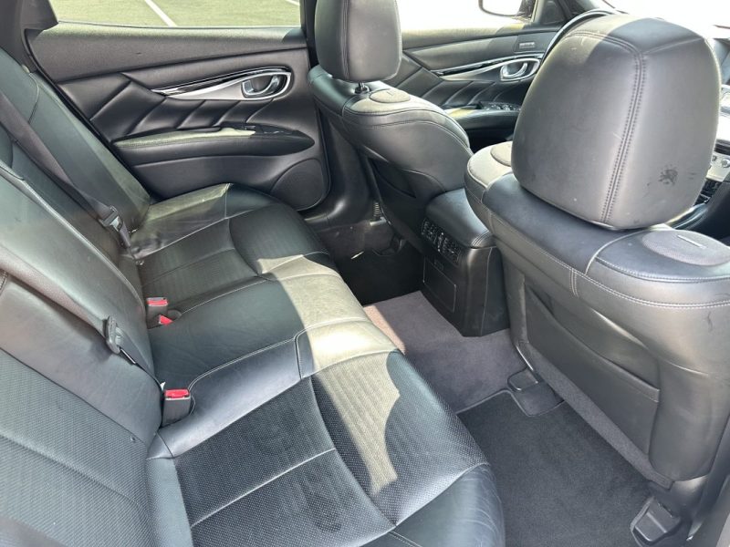 INFINITI M30D S PREMIUM 2010 3.0 238CV REVISEE & GARANTIE