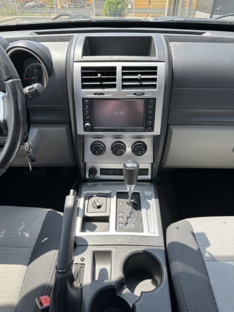 DODGE NITRO 2.8 CRD 177CV SXT 4X4 BA 2010 REVISEE & GARANTIE