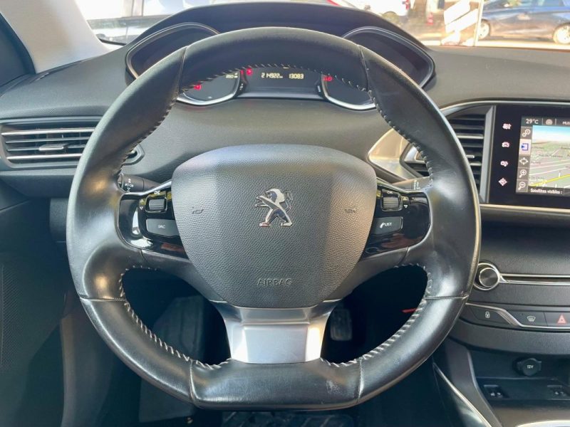 PEUGEOT 308 II 1.6 e-HDI 115 ALLURE 