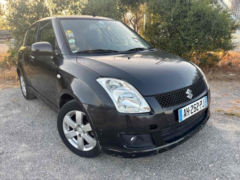 SUZUKI SWIFT III 1.3 ESSENCE 90 Cv GL