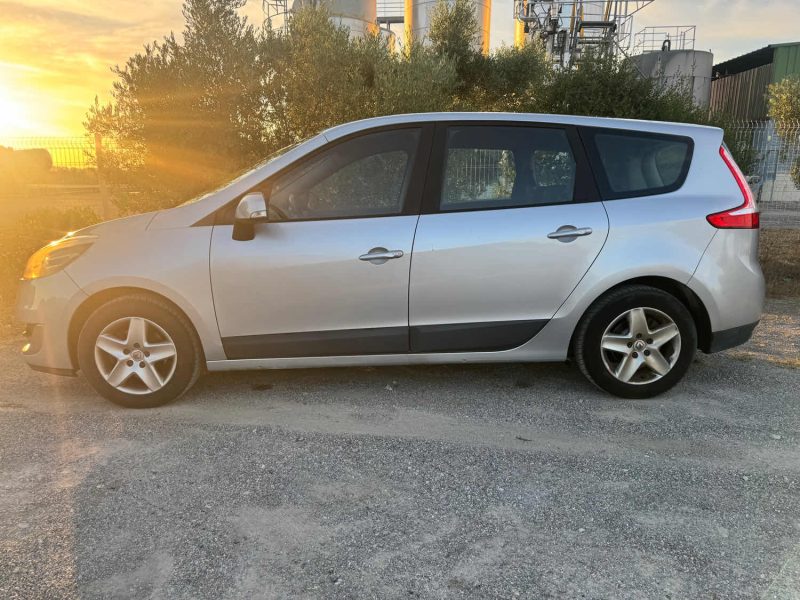 RENAULT GRAND SCENIC III 1.6 DCI 130 Cv EXPRESSION 7 PLACES
