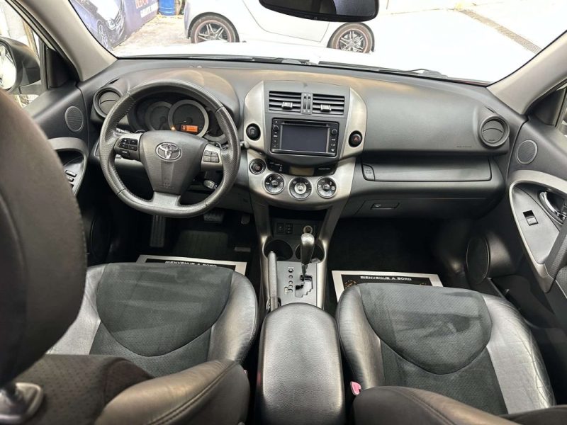 TOYOTA RAV 4 2.2 D4 LOUNGE 150CV  BVA6 