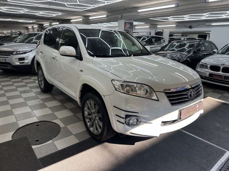 TOYOTA RAV 4 2.2 D4 LOUNGE 150CV  BVA6 
