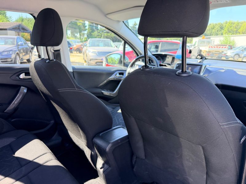 PEUGEOT 2008 1.2 VTI 82CH BVM5 STYLE 119MKM
