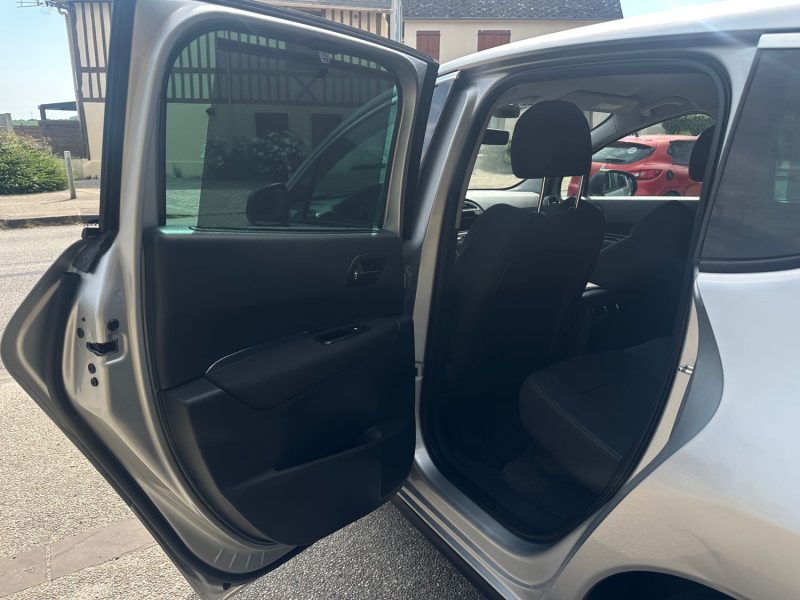 Peugeot 3008 1.6 HDI 115Ch Business Pack ETG6
