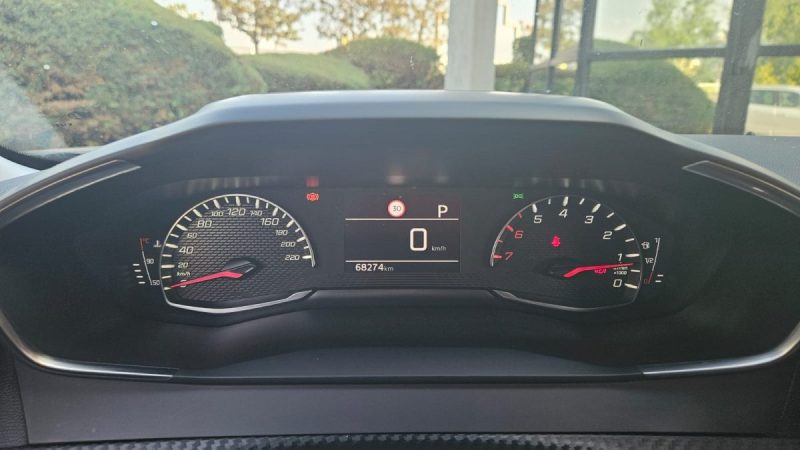 PEUGEOT 2008 II 1.2 ESSENCE 130 ch BOITE AUTO