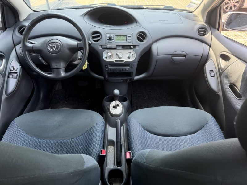 TOYOTA YARIS PHASE 2 1.0 VVTi 65 - VENTE EN ETAT FRAIS A PREVOIR LIRE L ANNONCE / BOITE AUTOMATIQUE