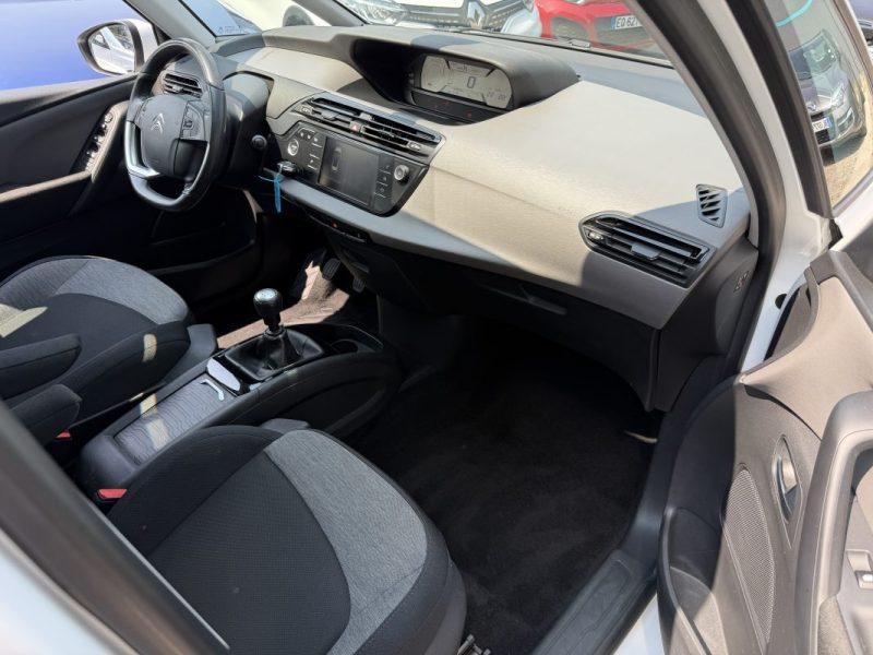 CITROEN C4 PICASSO II LIVE 1.2 TURBO 110 Cv 5 PLACES / 61 400 Kms CRIT AIR 1 - GARANTIE 1 AN
