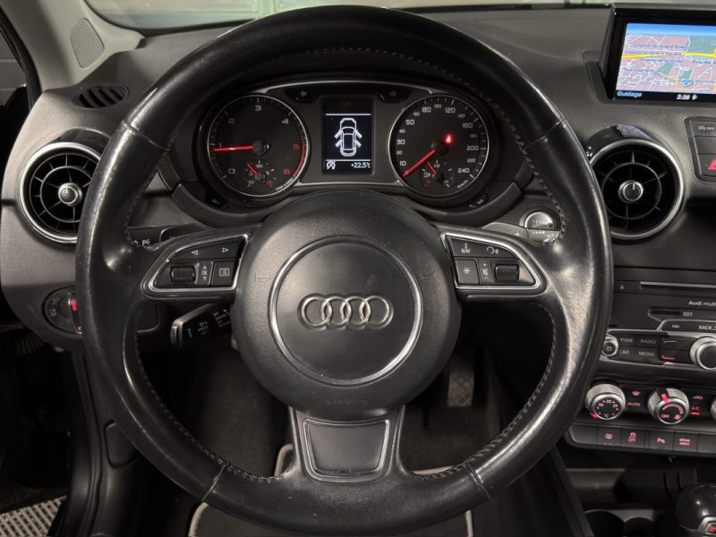 AUDI A1 PHASE 2 SPORTBACK S-LINE 1.6 TDI 116 Cv 5 PORTES / BOITE AUTO INTERIEUR CUIR - GARANTIE 1 AN