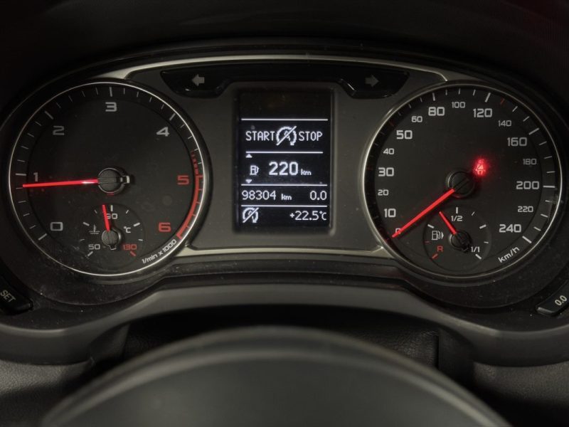AUDI A1 PHASE 2 SPORTBACK S-LINE 1.6 TDI 116 Cv 5 PORTES / BOITE AUTO INTERIEUR CUIR - GARANTIE 1 AN