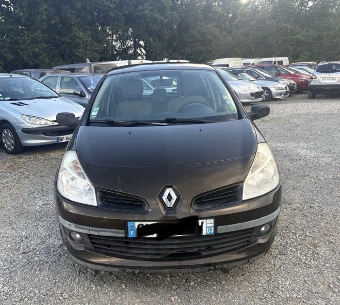 RENAULT CLIO III 1.5dci 5 Portes  68 cv 
