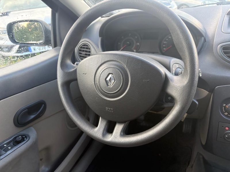 RENAULT CLIO III 1.5dci 5 Portes  68 cv 