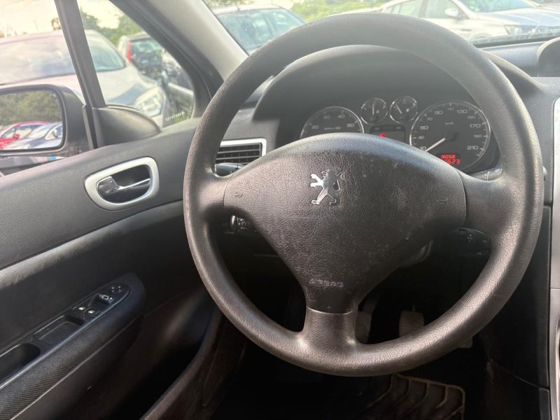 PEUGEOT 307 1.6E 16V 110cv  CONFORT PACK garantie 12 mois
