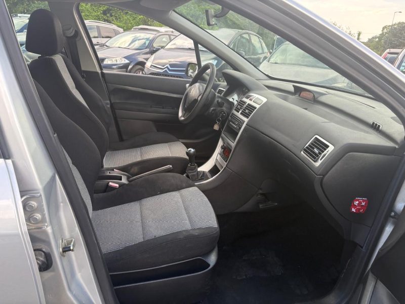 PEUGEOT 307 1.6E 16V 110cv  CONFORT PACK garantie 12 mois