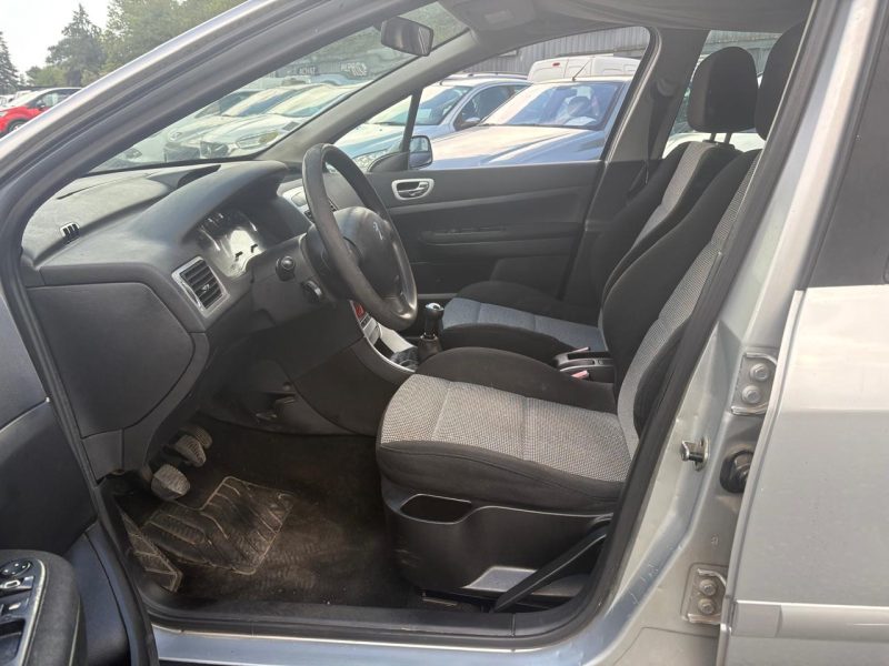 PEUGEOT 307 1.6E 16V 110cv  CONFORT PACK garantie 12 mois