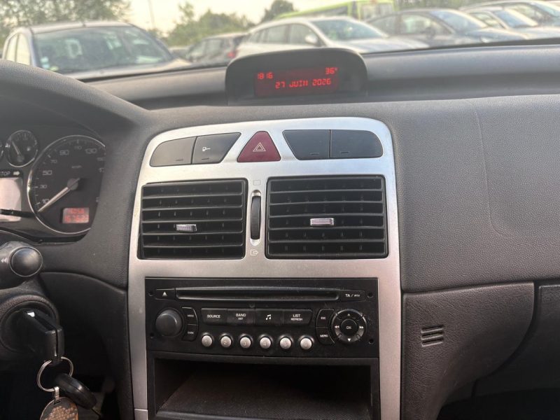 PEUGEOT 307 1.6E 16V 110cv  CONFORT PACK garantie 12 mois