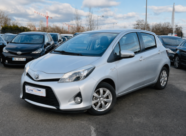 TOYOTA YARIS III 1.5 HYBRID 100h DYNAMIC