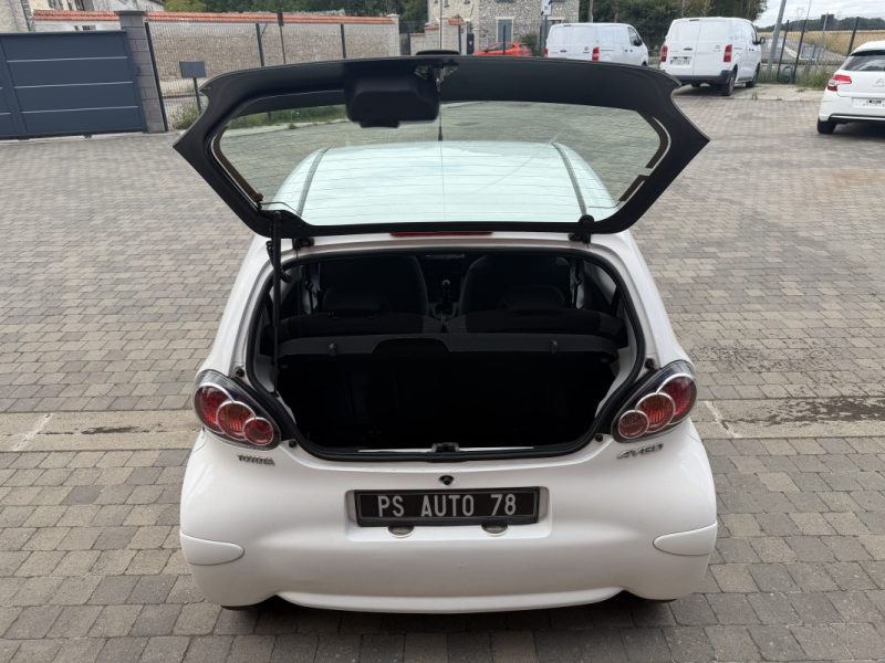 Toyota Aygo Cool 1.0 68 cv 