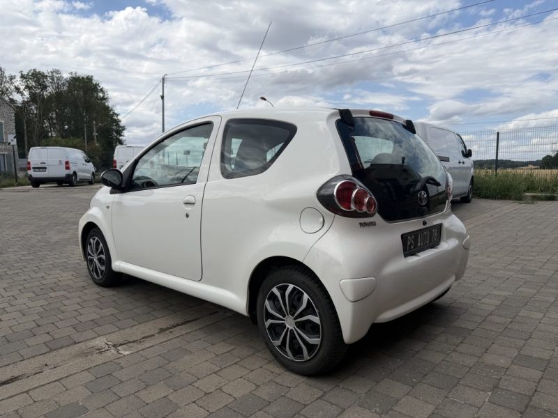 Toyota Aygo Cool 1.0 68 cv 