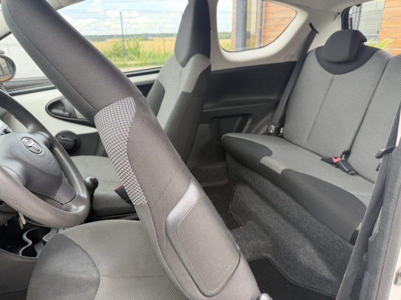 Toyota Aygo Cool 1.0 68 cv 