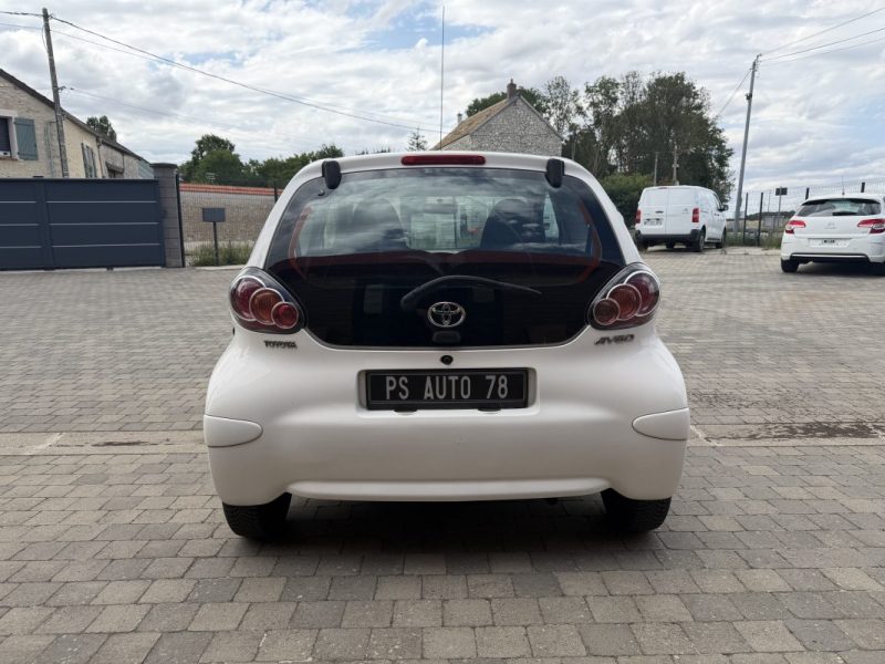 Toyota Aygo Cool 1.0 68 cv 