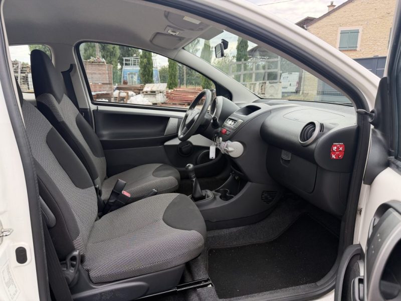 Toyota Aygo Cool 1.0 68 cv 