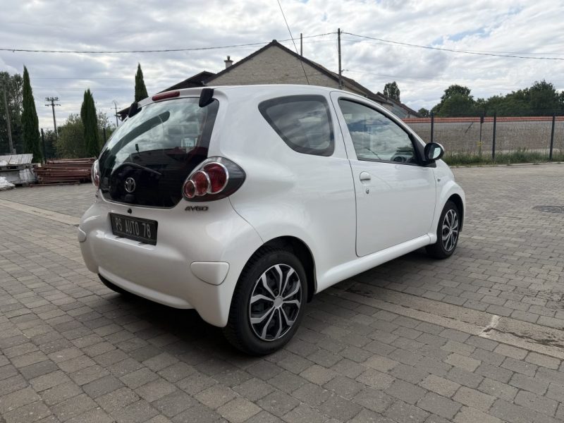 Toyota Aygo Cool 1.0 68 cv 