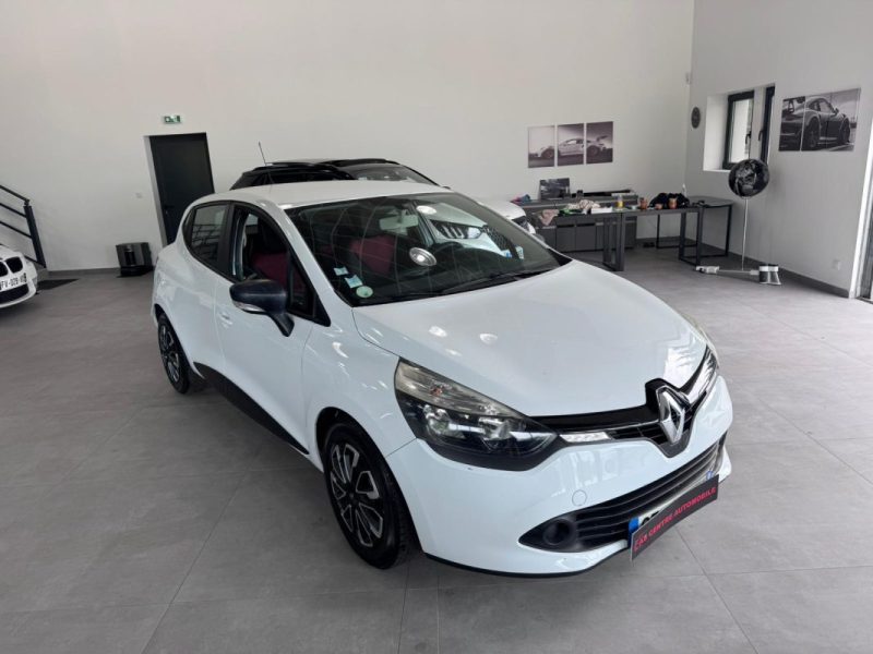 RENAULT CLIO IV 1.5 DCI 5 PLACES / 1 ERE MAIN 