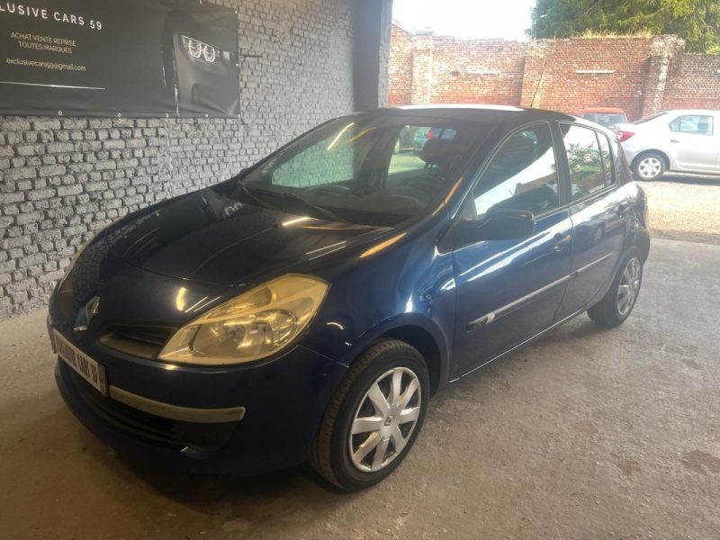 RENAULT CLIO III CONFORT DYNAMIQUE 1.5DCI 70 