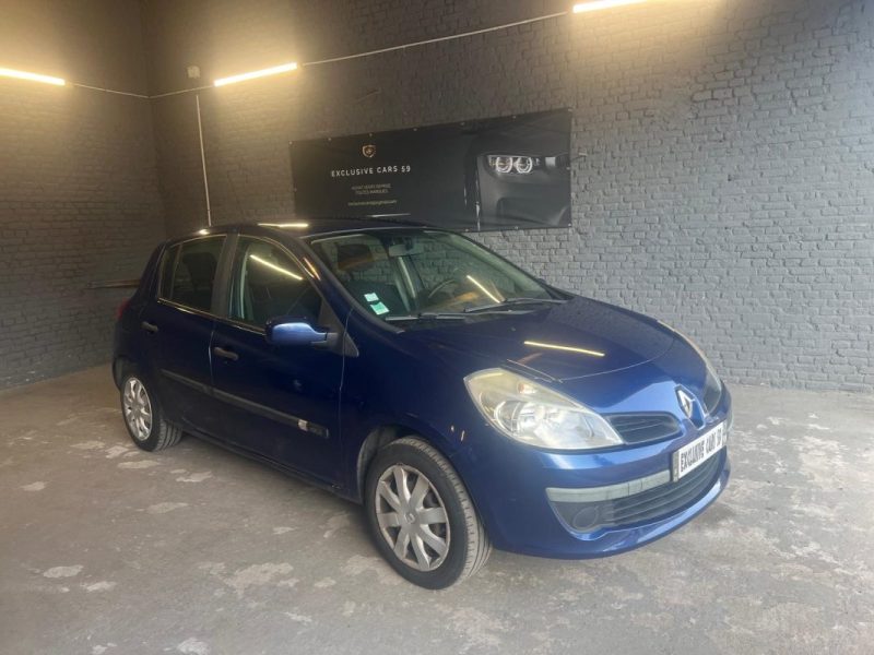 RENAULT CLIO III CONFORT DYNAMIQUE 1.5DCI 70 