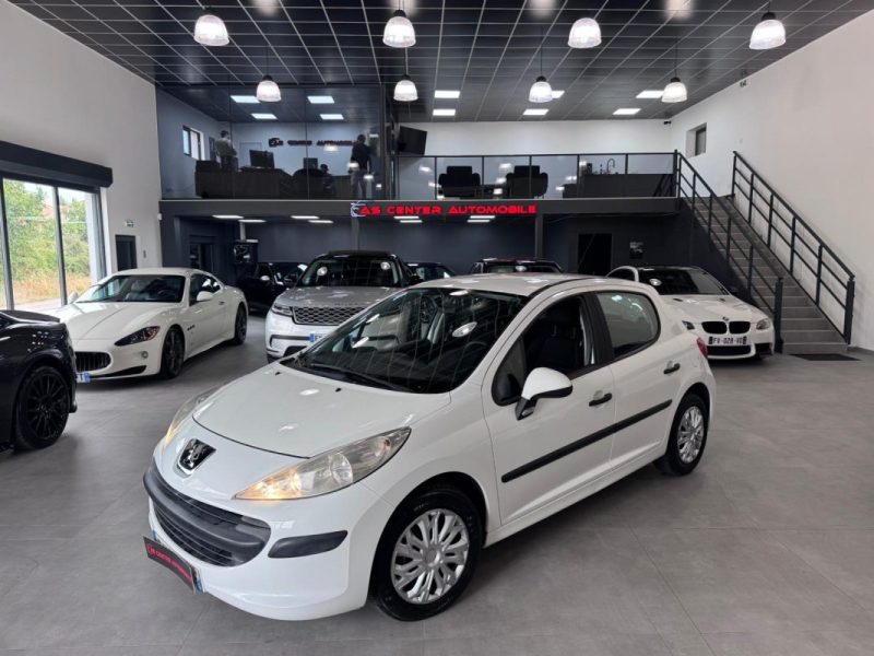 PEUGEOT 207 1.4 HDI 70cv 5 PORTES / 1 ERE MAIN