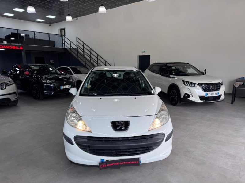PEUGEOT 207 1.4 HDI 70cv 5 PORTES / 1 ERE MAIN