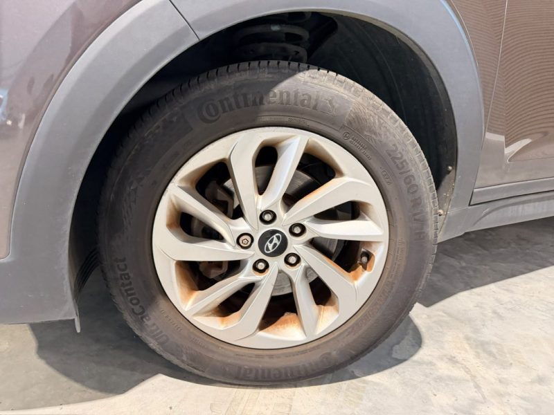 HYUNDAI TUCSON - 1.7 CRDI - 2015 - 160000 km - Boite manuelle - Radar de recul - Attelage