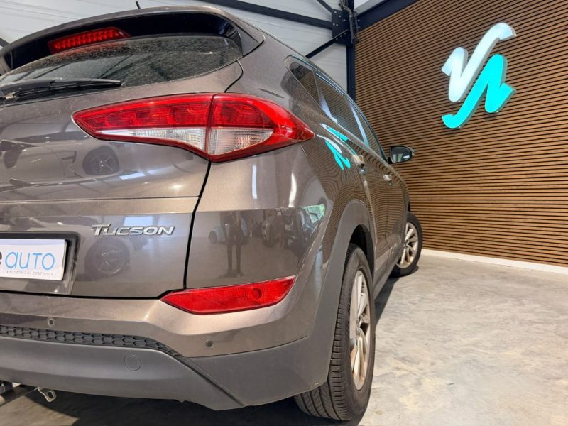 HYUNDAI TUCSON - 1.7 CRDI - 2015 - 160000 km - Boite manuelle - Radar de recul - Attelage
