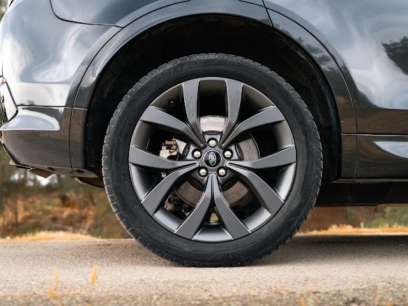 LAND ROVER DISCOVERY P300E AWD / TVA / ATTELAGE / MERIDIAN 