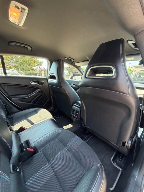 MERCEDES CLA SENSATION 2016