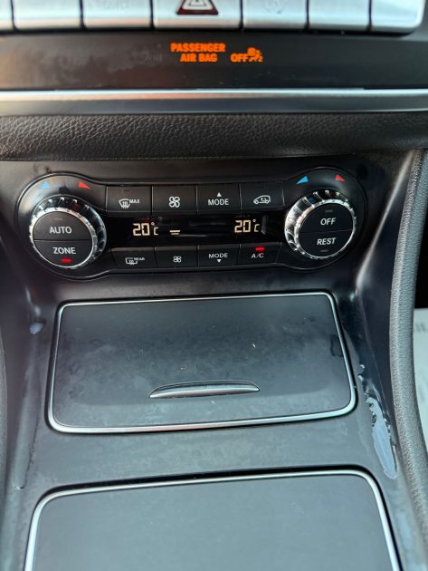 MERCEDES CLA SENSATION 2016