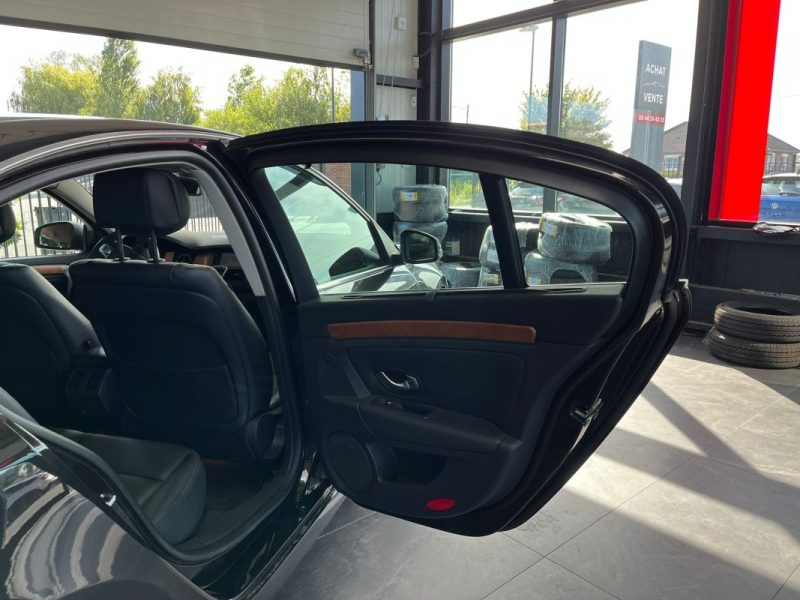 🚗 RENAULT LAGUNA III 1.5 DCI 110ch ⚙️ INITIALE ♨️ Sièges chauffants 📱 Bluetooth