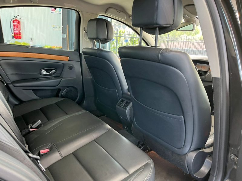 🚗 RENAULT LAGUNA III 1.5 DCI 110ch ⚙️ INITIALE ♨️ Sièges chauffants 📱 Bluetooth