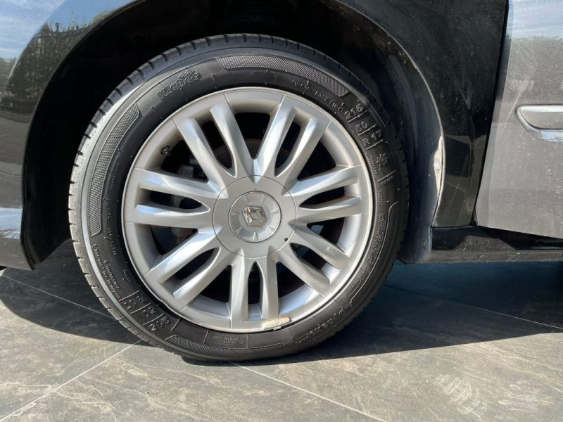 🚗 RENAULT LAGUNA III 1.5 DCI 110ch ⚙️ INITIALE ♨️ Sièges chauffants 📱 Bluetooth