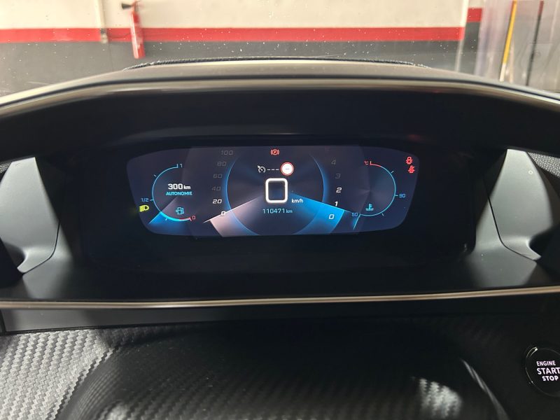 PEUGEOT 2008 II 1.5 BLUE HDI 100 GT LINE 12/2020 PRIX HT : 9990 € PRIX TTC : 11990 €
