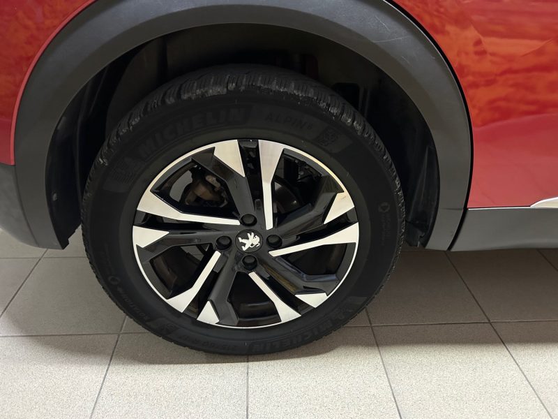 PEUGEOT 2008 II 1.5 BLUE HDI 100 GT LINE 12/2020 PRIX HT : 9990 € PRIX TTC : 11990 €