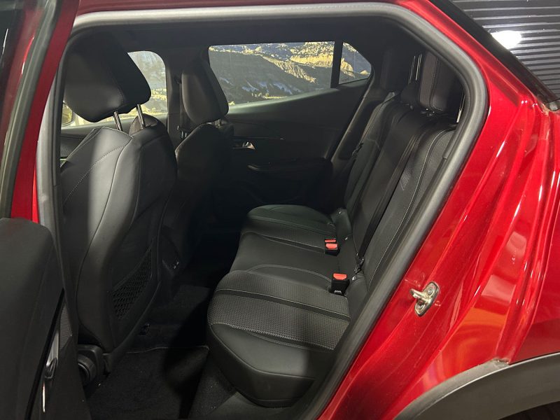 PEUGEOT 2008 II 1.5 BLUE HDI 100 GT LINE 12/2020 PRIX HT : 9990 € PRIX TTC : 11990 €