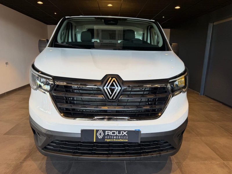 RENAULT TRAFIC L2H1 3T 2.0 BLUE DCI 150 ADVANCE / ATTELAGE / HABILLAGE BOIS / PRIX HT  2026