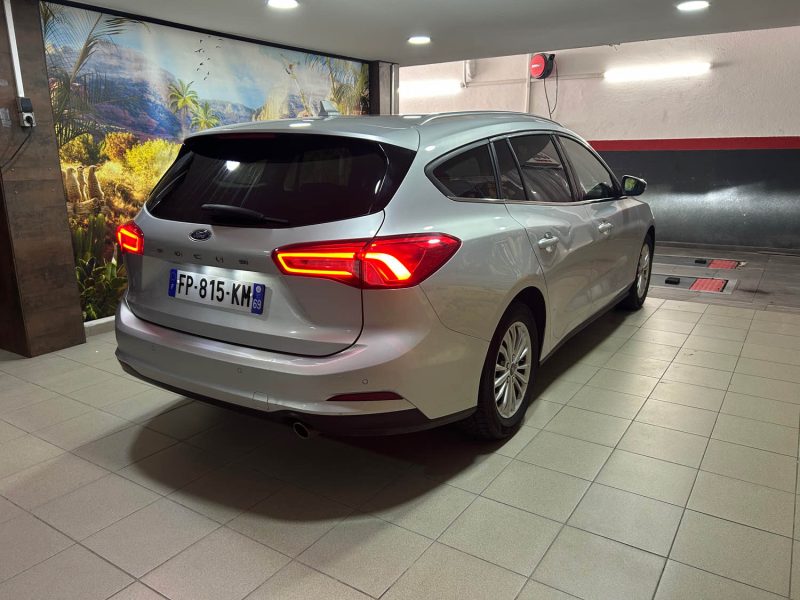 FORD FOCUS IV SW 1.0 ECOBOOST 125 TREND BUSINESS BA 03/2020 PRIX HT : 7490 € PRIX TTC : 8990 €